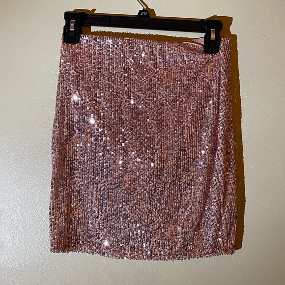 Pink Two Piece Sequin Set - Picture 6 of 6